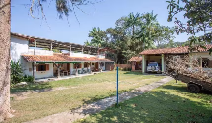 Granja de 3.345m² à Venda ou Aluguel no Jardim da Serra! Ideal para moradia ou empreendimento. Aluguel comercial: R$ 4.500,00.