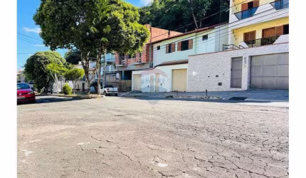 Casa à venda bairro Bosque dos Pinheiros em Juiz de Fora - MG