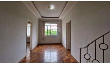 Duplex com 4 quartos no Bom Pastor