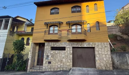 Casa Ampla 4 Quartos com Área Externa e Churrasqueira – Boa Vista, Juiz de Fora