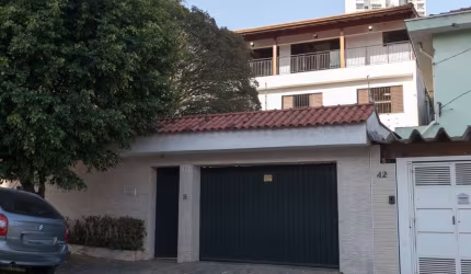 Excelente casa tipo para venda com 3 quartos, sendo 1 suíte, 280m²