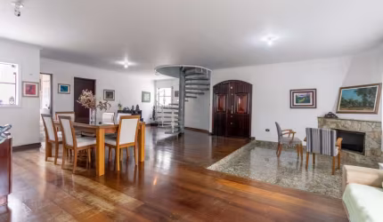 Agradável sobrado para venda com 4 quartos, sendo 2 suítes, 365m²