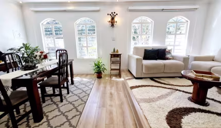 Excelente casa tipo para venda com 3 quartos, sendo 2 suítes, 136m²