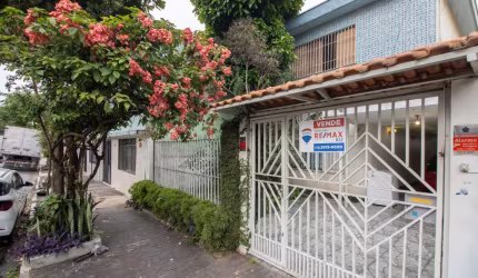 Funcional casa tipo para venda com 3 quartos, sendo 1 suíte, 264m²
