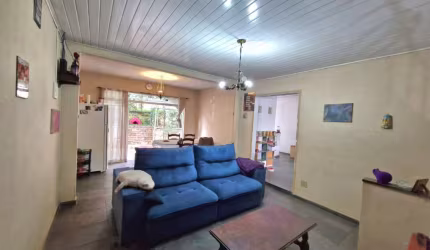 Deslumbrante casa tipo para venda com 5 quartos, sendo 1 suíte, 298m²