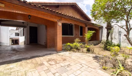 Imperdível sobrado para venda com 3 quartos, sendo 1 suíte, 180m²