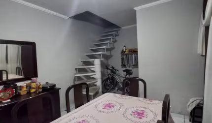 Espetacular sobrado para venda com 4 quartos, sendo 1 suíte, 180m²