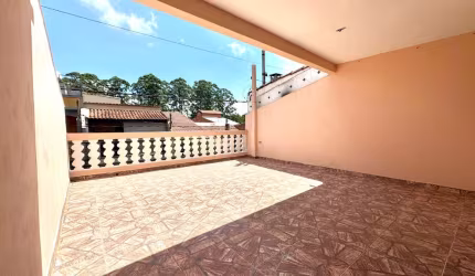 Versátil sobrado para venda com 3 quartos, 165m²