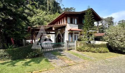 CASA EM CONDOMÍNIO TERESÓPOLIS CARLOS GUINLE