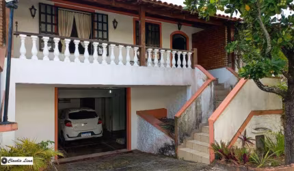 Casa em condomínio a 200m da praia!