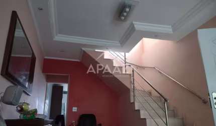 Sobrado à venda, 3 quartos, 1 suíte, 4 vagas, Vila Califórnia - São Paulo/SP