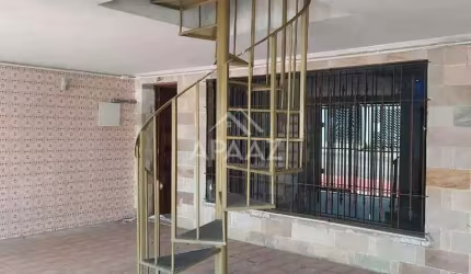 Sobrado à venda, 3 quartos, 5 vagas, Vila Carrão - São Paulo/SP