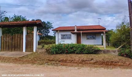 Chácara com um amplo espaço externo - Pronta para morar!