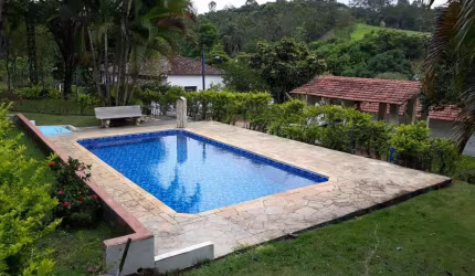 &amp;#10145; Chácara com excelente topografia e pertinho de tudo!
