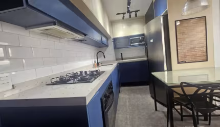 Apartamento de 2 dormitórios, com vaga mobiliado