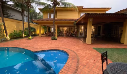 Casa à venda condomínio Villa Victória