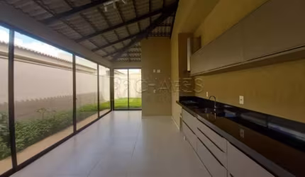 Casa Térrea para Locaçao, Condomínio Alto do Vale em Cravinhos