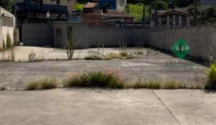 Oportunidade única: Terreno comercial de 750m² à venda ou locação em Santo André-SP, bairro Príncipe de Gales!