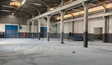 Galpão Comercial de 2.400 m² para Locação na Vila Sacadura Cabral em Santo André-SP