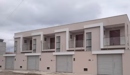 Casa Dúplex com 02 quartos em Nova Esperança – Parnamirim RN