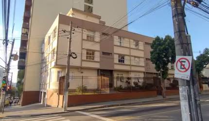Amplo apartamento com 3 quartos no Bom Pastor!