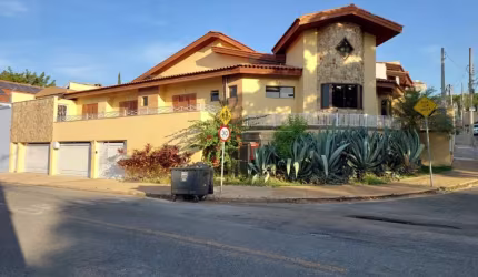 Casa a venda com 3 quartos, 396m2 no Jardim Pagliato - Sorocaba