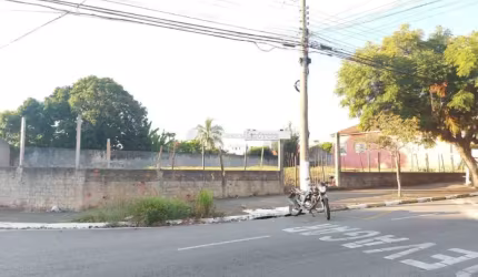 Terreno Comercial a venda e para alugar com 688m2 na Vila Dominguinho - Votorantim