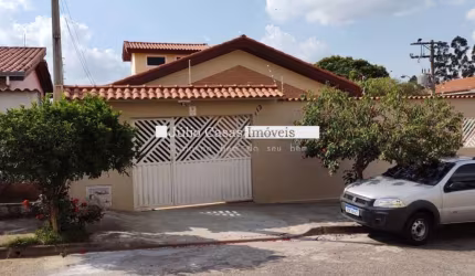 Casa á venda com 3 quartos, 227,00 m2 - Jardim Simus, Sorocaba