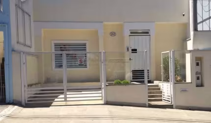 Casa comercial para alugar com 210m2 no Jardim Emília - Sorocaba