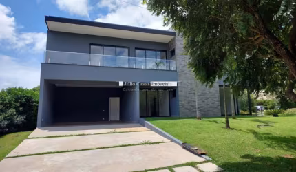 Casa com 4 quartos á venda, no condomínio Lago Azul