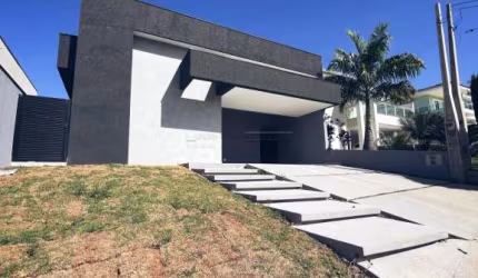 Venda de casa com 4 quartos na Vila Verona