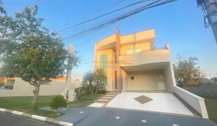 Sobrado a venda com 3 suítes casa com 3 pavimentos Villa Olympia