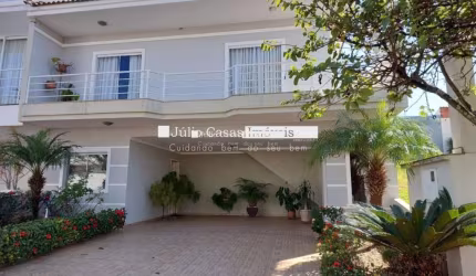 Casa em condomínio
