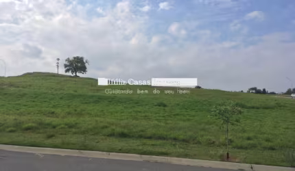 Terreno em Condomínio. Localização privilegiada.