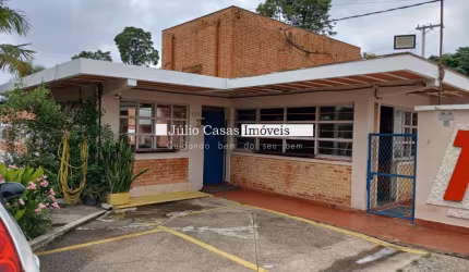 Galpão em Condominio de 323,00m² com cabine primária.