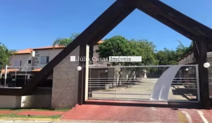 Casa à venda em condomínio no Jardim São Carlos