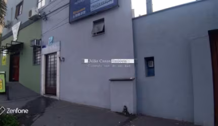 Um único prédio com Apartamento mais salão comercial à venda no Centro