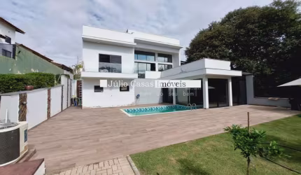 Casa a venda no condomínio Village Ipanema com 3 suítes