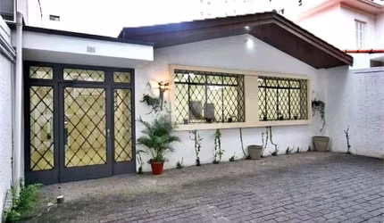 Casa com 1 quartos à venda ou para locação em Perdizes - SP