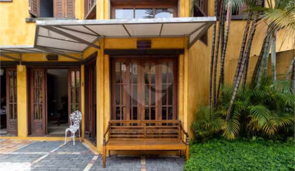 Casa com 4 quartos à venda em Lapa - SP
