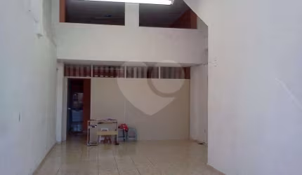 Prédio inteiro à venda em Vila Mazzei - SP