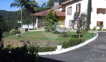 Sobrado com 4 quartos à venda em Serra Da Cantareira - SP