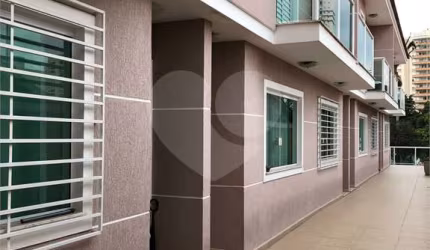 Condomínio com 3 quartos à venda em Santana - SP