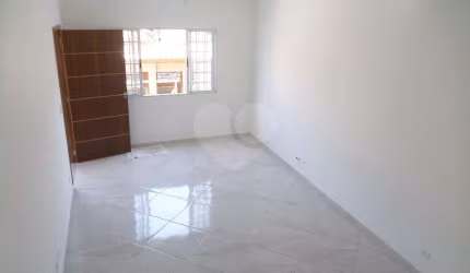 Sobrado com 3 quartos à venda em Vila Constança - SP