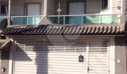 Sobrado com 3 quartos à venda em Parque Vitória - SP