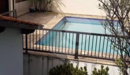 Sobrado com 3 quartos à venda em Santa Teresinha - SP
