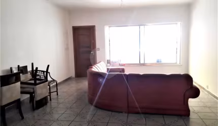 Casa térrea com 3 quartos à venda em Vila Pita - SP