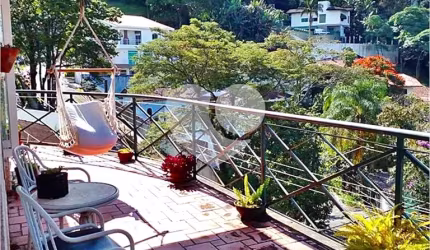 Sobrado com 4 quartos à venda em Jardim Ibiratiba - SP