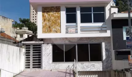 Prédio inteiro à venda ou para locação em Água Fria - SP