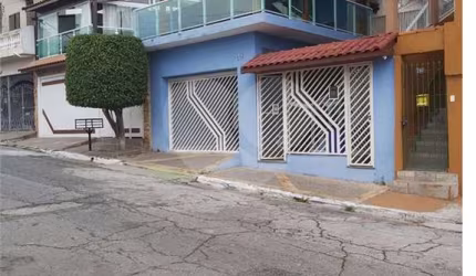 Sobrado com 3 quartos à venda em Vila Serralheiro - SP